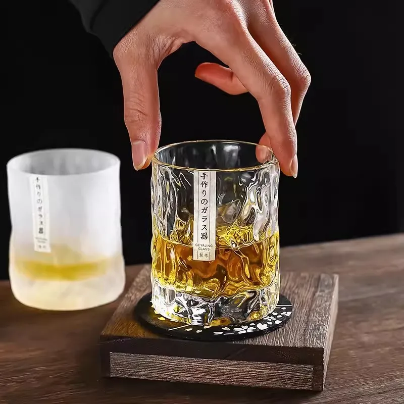 كأس ويسكي سميك وثقيل على الطرا - مراجعة Whisky Beer And Wine وسعره